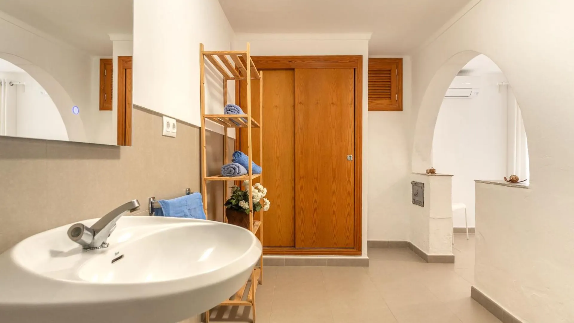 Apartment Clara-8 By Interhome Cala de Sant Vicenc